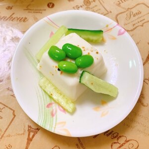 旬の枝豆と豆腐のヘルシーサラダ